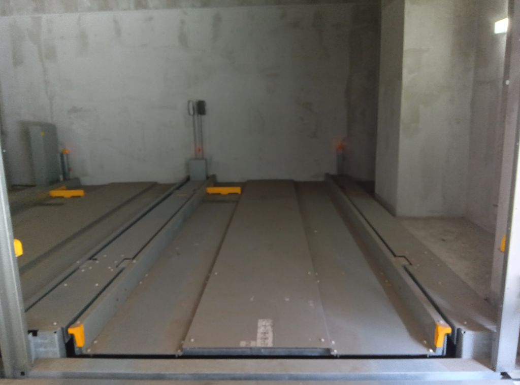 KDXレジデンス八丁堀駐車場｜ 月極駐車場ナビ