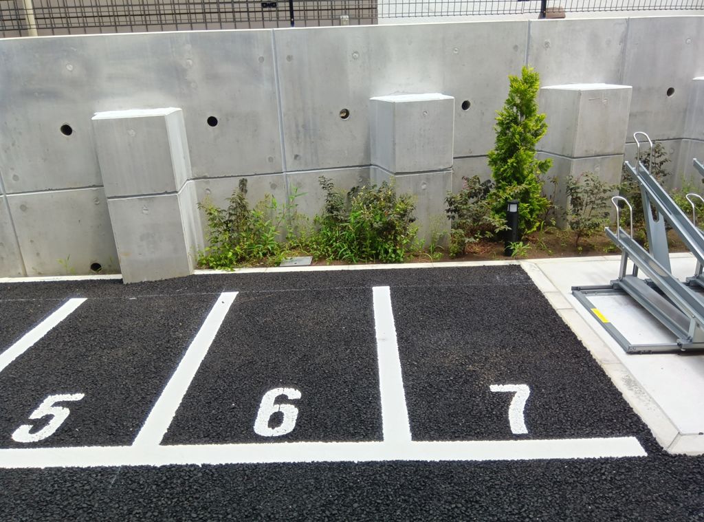 トピアリー カリン アルファベットP 駐車場表記 落葉樹 中型 白ポット トピアリー カリン アルファベットP 駐車場表記 落葉樹 中型 白ポット