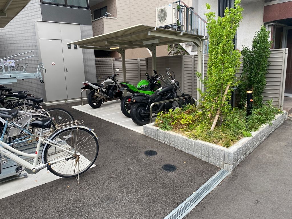 ArtizA淡路（バイク）駐車場｜ 月極駐車場ナビ
